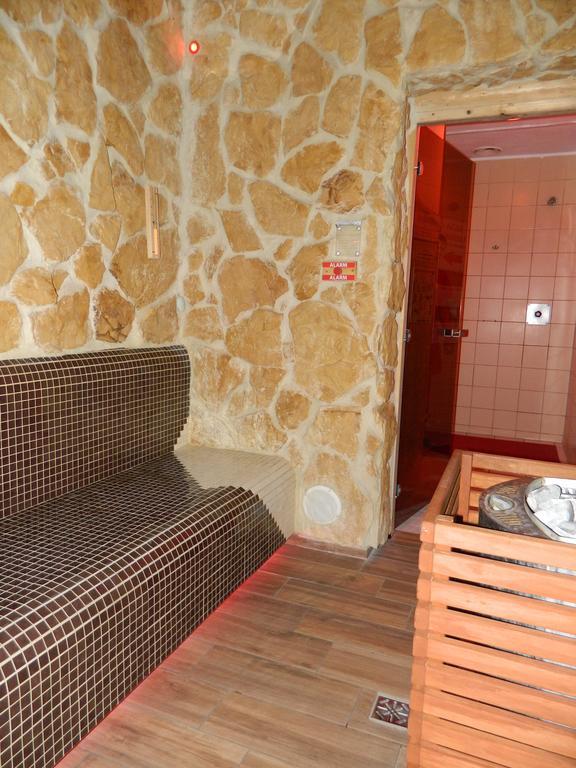 Spa Apartment Parkowy Chojnice Habitación foto